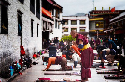 Escape to Lhasa