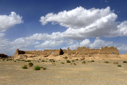 Dunhuang Discovery: Desertscapes and Grottoes